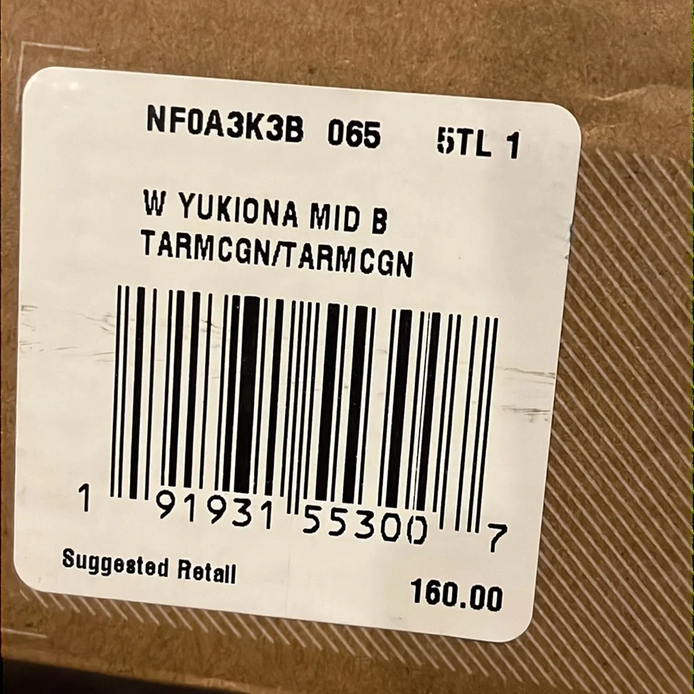 The North Face Yukiona Mid Winter snow Boots tarmac green new Women’s Size 6.5